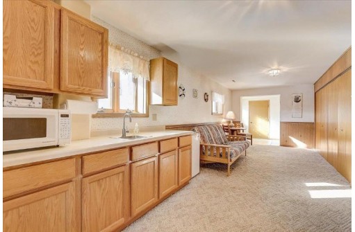 W11593 Demynck Rd, Lodi, WI 53555