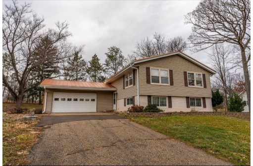 1732 W Lois Ln, Edgerton, WI 53534