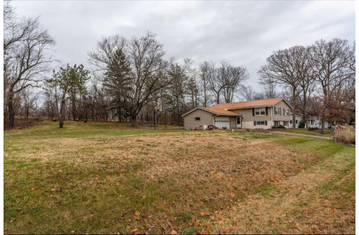 1732 W Lois Ln, Edgerton, WI 53534