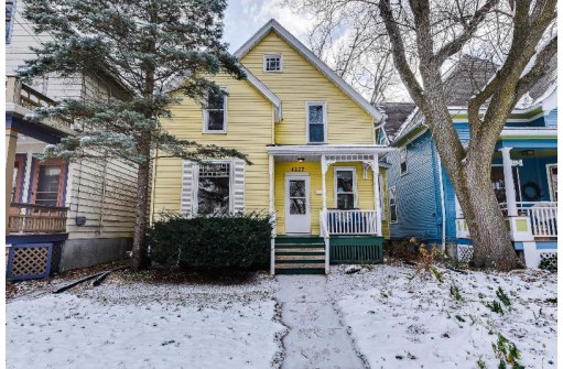 1227 Spaight St, Madison, WI 53703-4495