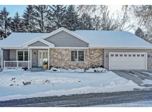 1105 Overlook Dr Stoughton, WI 53589