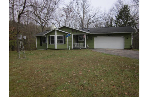 E12166 Side Rd, Baraboo, WI 53913