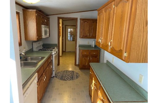 106 Arbor Dr, Wisconsin Dells, WI 53965-0000