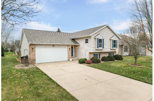 1123 N Thompson Rd, Sun Prairie, WI 53590