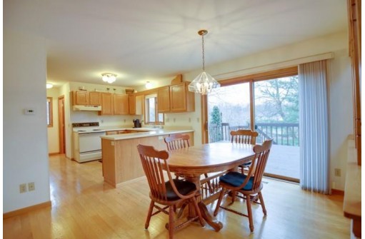 6117 Waterford Rd, Madison, WI 53719