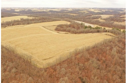 190+- ACRES University Farm Rd, Lancaster, WI 53813