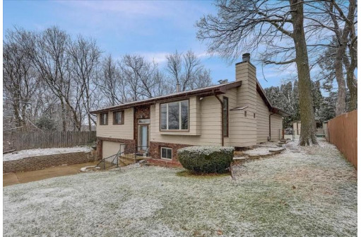 4922 Cottage Grove Rd, Madison, WI 53716