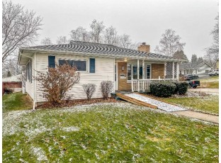 424 Pleasant St Beaver Dam, WI 53916