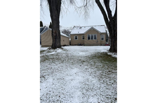 114 S Palmatory St, Horicon, WI 53032