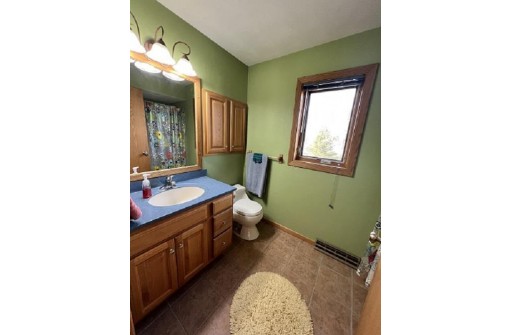 3915 Mackinac Dr, Janesville, WI 53546