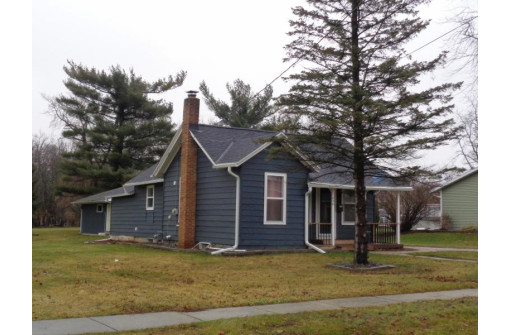 826 E Franklin St, Waupun, WI 53963