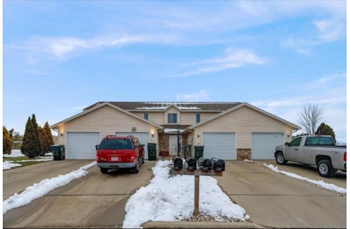 191-199 Talon Pl, Sun Prairie, WI 53590