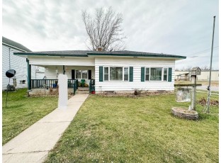 209 2nd St Elroy, WI 53929