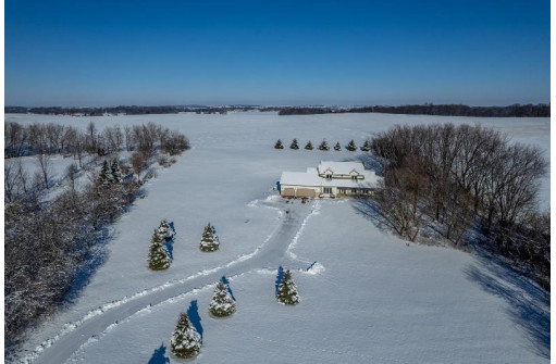 6714 Patton Rd, Waunakee, WI 53597