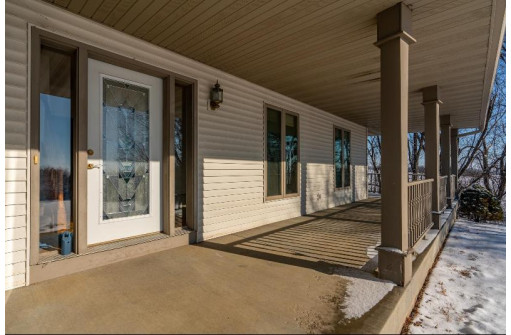 6714 Patton Rd, Waunakee, WI 53597