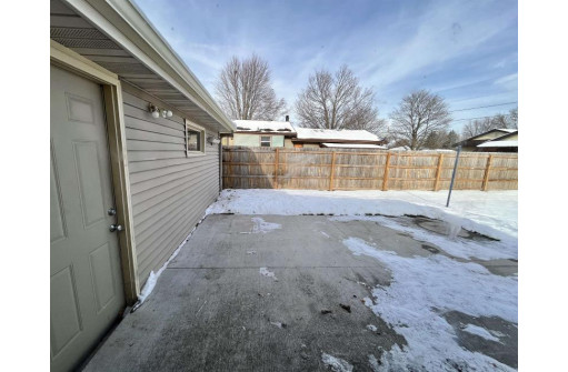 1643 S Grant Ave, Janesville, WI 53546