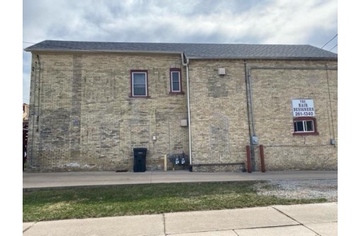 115-117 N 4th St, Watertown, WI 53094-3860