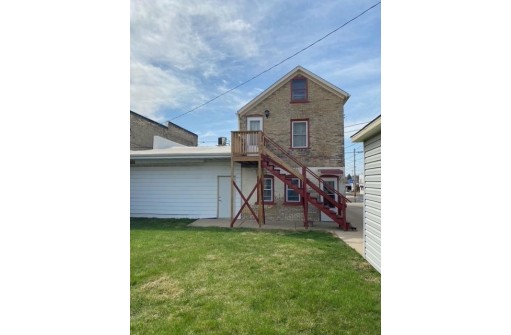 115-117 N 4th St, Watertown, WI 53094-3860