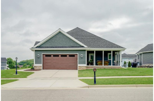 1008 Brynhill Dr, Oregon, WI 53575