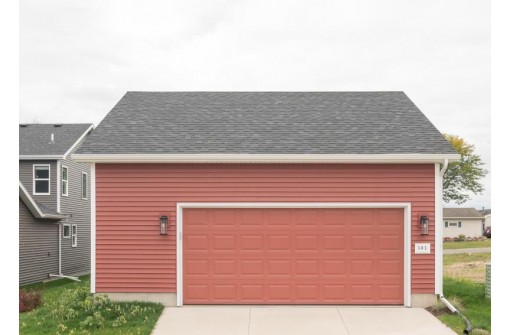 505 N Division St, Waunakee, WI 53597