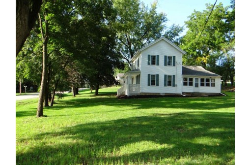 N8855 County Road D, Belleville, WI 53508