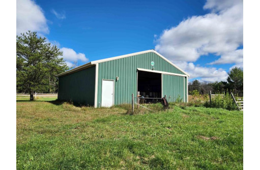 715 County Road C, Hancock, WI 54943