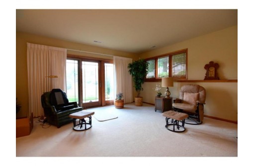 3053 Woods Edge Way, Fitchburg, WI 53711