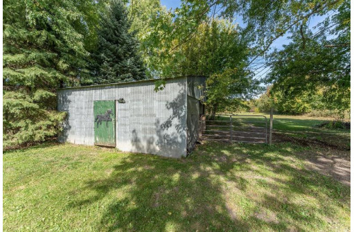 E12482 Man Mound Rd, Baraboo, WI 53913