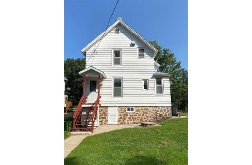 246 Clay St, Montello, WI 53949