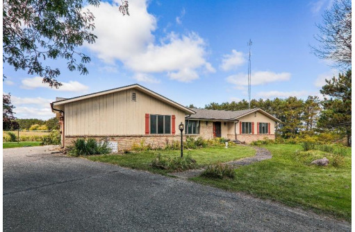 S4323 County Road A, Baraboo, WI 53913