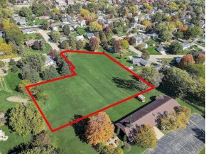 2.2 ACRES 10th Ave