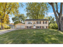 726 12th St, Baraboo, WI 53913