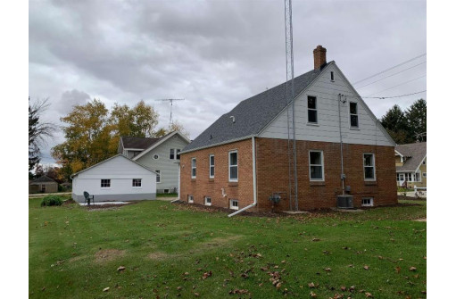 N8538 Front St, Burnett, WI 53922