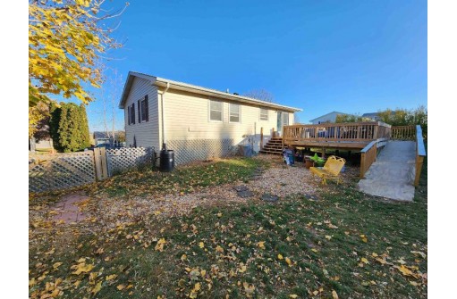 1117 Morning View Rd, Lancaster, WI 53813