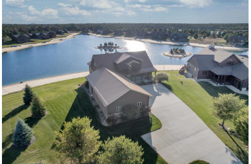 N8137 Kayak Ct, New Lisbon, WI 53950-6500