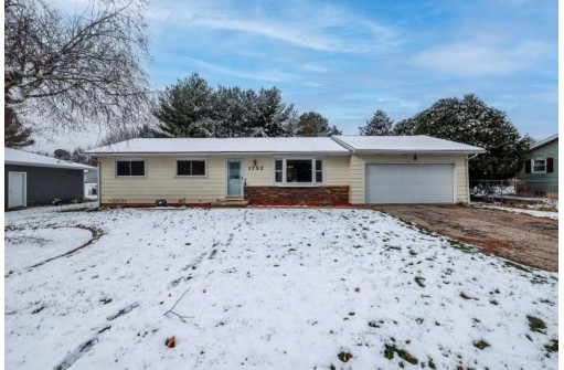 1752 Hildebrandt St, Stoughton, WI 53589