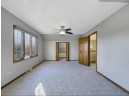 605 Little River Ct, Jefferson, WI 53549