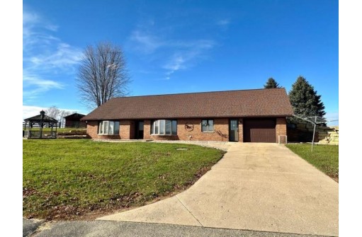 W6011 Franklin Rd, Monroe, WI 53566