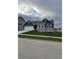 514 Big Stone Tr Middleton, WI 53562