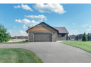 W5679 Castaway Dr, New Lisbon, WI 53950