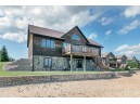 W5679 Castaway Dr, New Lisbon, WI 53950