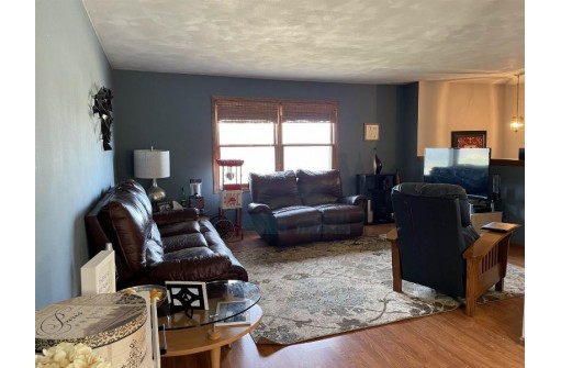 510 River Dr, Berlin, WI 54923