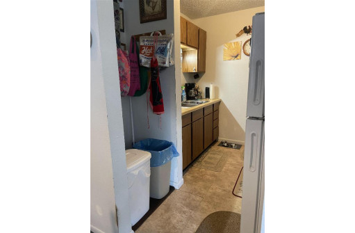 1 Juniper Tr 1, Wisconsin Dells, WI 53965