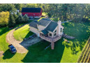 2725 Coffeytown Rd, Cottage Grove, WI 53527