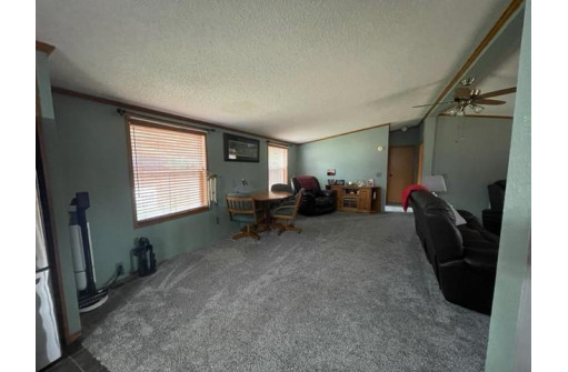 3958 W 9th Ct, Wisconsin Dells, WI 53965