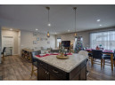 807 Hawthorn Dr, Sun Prairie, WI 53590