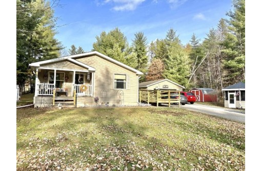 1366 Fur Dr, Wisconsin Dells, WI 53965