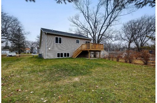 11333 271st, Trevor, WI 53179