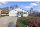 5312 Broadhead St, McFarland, WI 53558