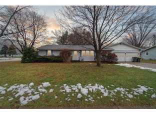 429 Hickory St Sauk City, WI 53583